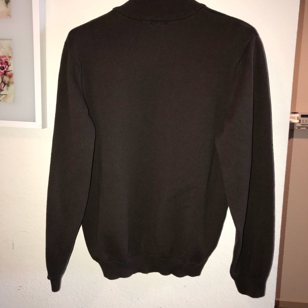Van-Heusen brown men’s sweater
